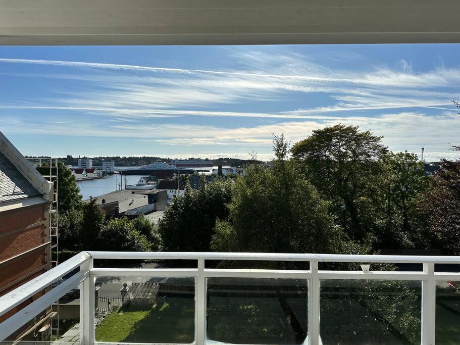 Ny Urban Leilighet Med Super Utsikt Haugesund Εξωτερικό φωτογραφία
